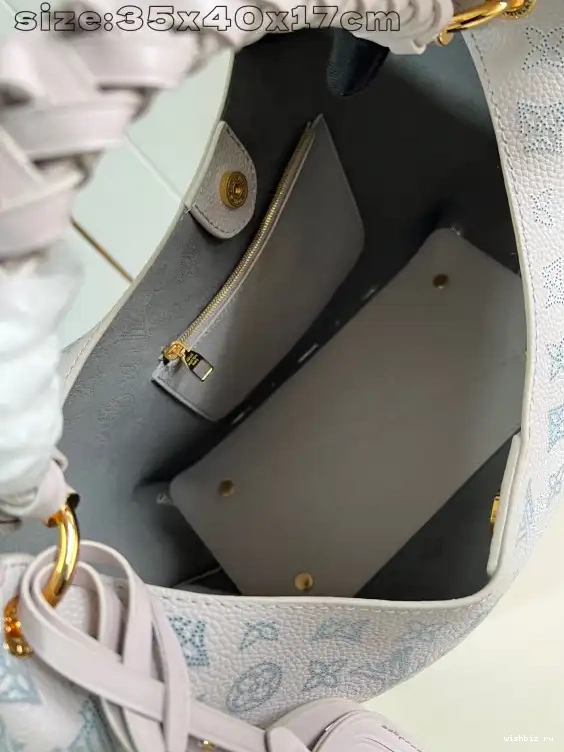 WIS VUITTON LOUIS CARMEL 0610